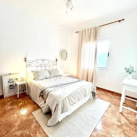 Апартаменты 2 Bedroom Unique Ocean View In Tajao