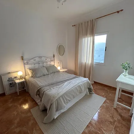 Апартаменты 2 Bedroom Unique Ocean View In Tajao