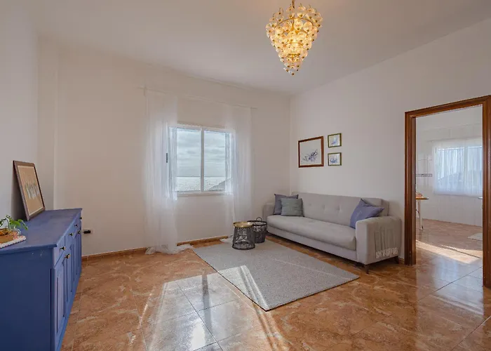 2 Bedroom Unique Ocean View In Tajao Апартаменты *